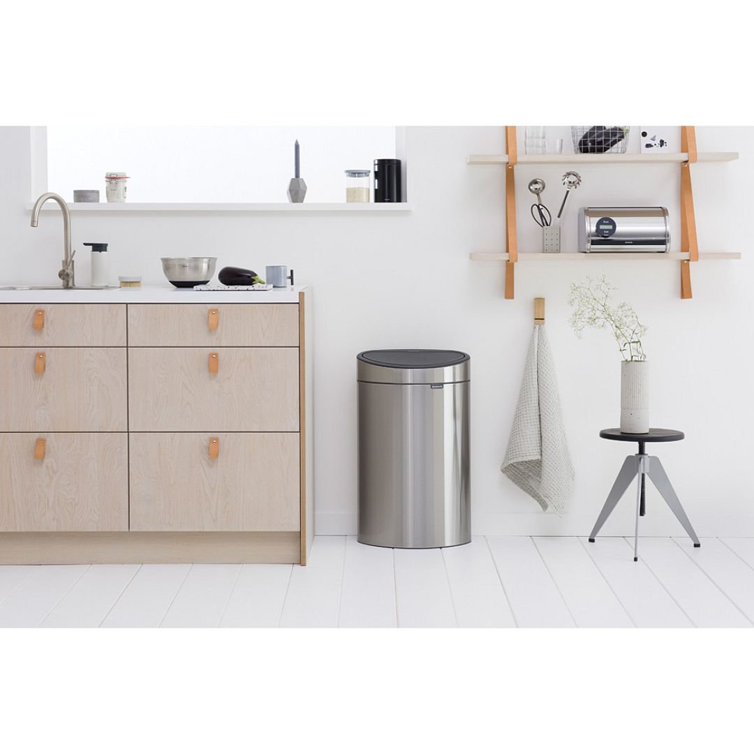 Touch Bin New, 40L Matt Steel Fingerprint Proof 8710755114809 Brabantia 96dpi 1000x1000px 7 NR 13279