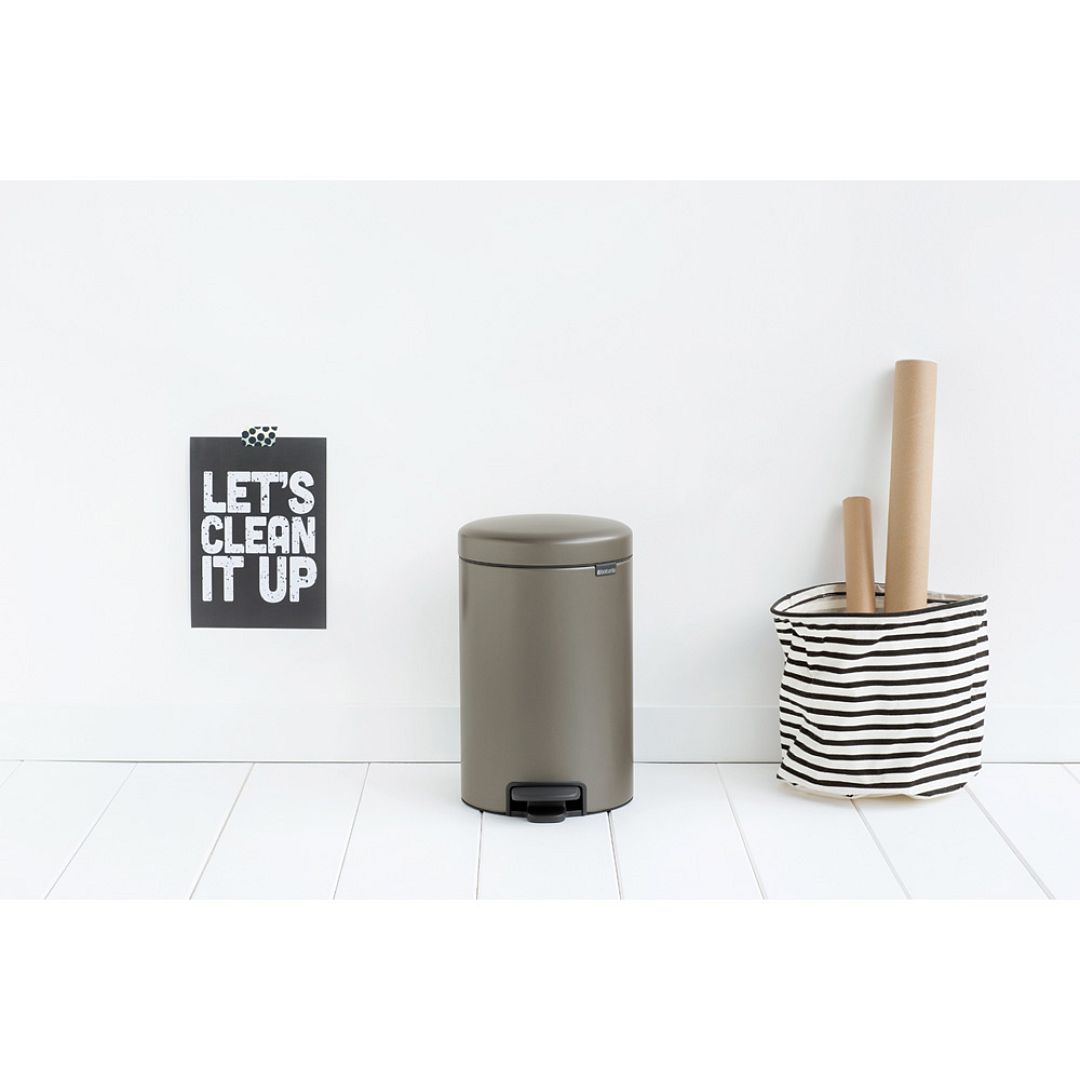 Pedal Bin newIcon, 12L Platinum 8710755113628 Brabantia 1000x1000px 7 NR 8787