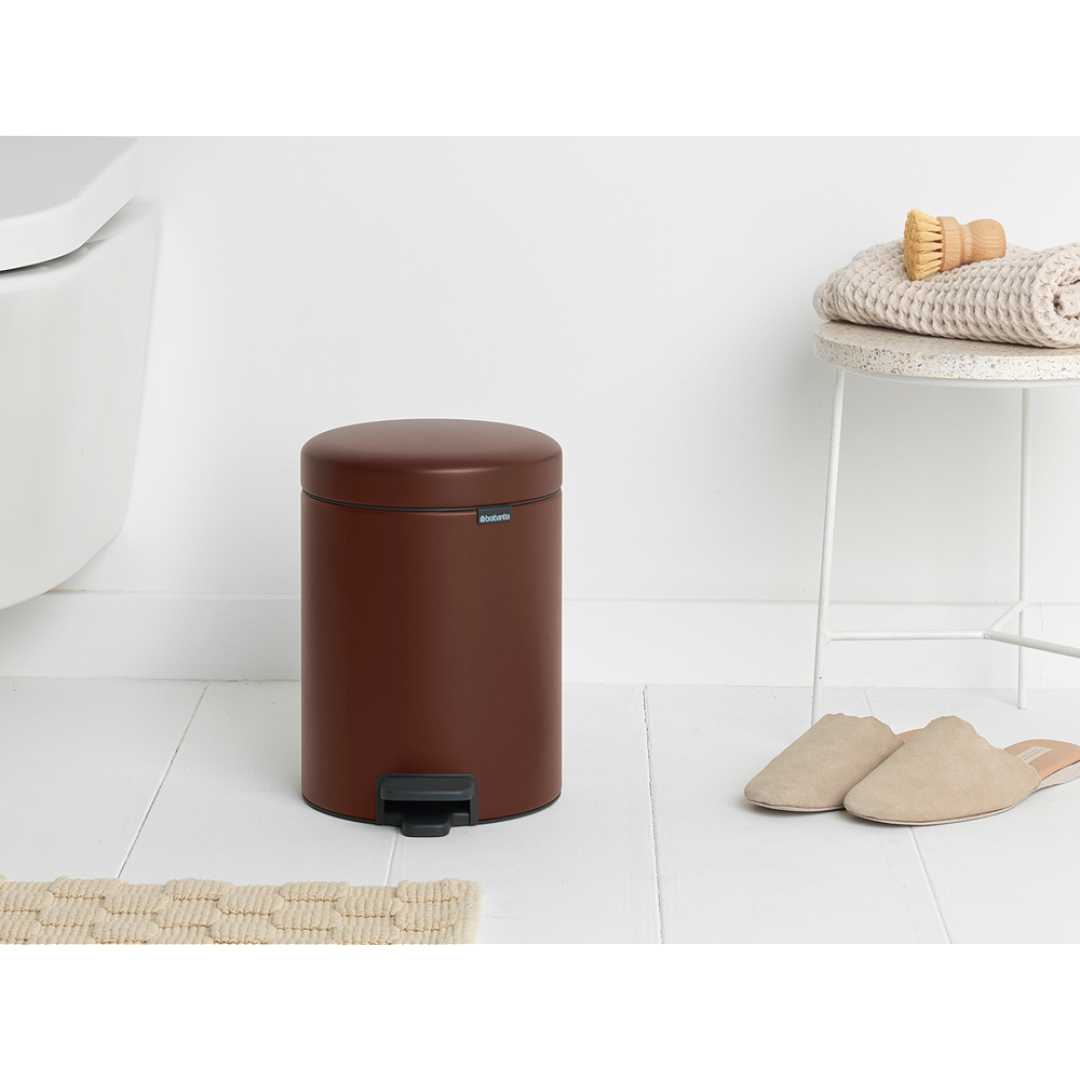 NewIcon Pedal Bin, 5L Mineral Cosy Brown 8710755208546 Brabantia 96dpi 1000x1000px 7 NR 27198