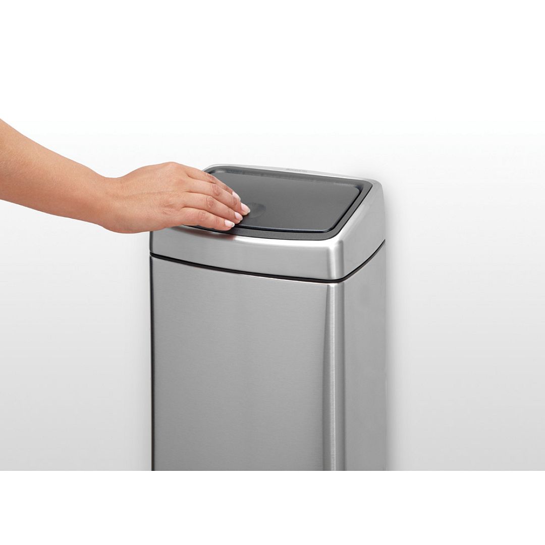 Touch Bin, 10L Matt Steel Fingerprint Proof 8710755477225 Brabantia 1000x1000px 7 NR 5373