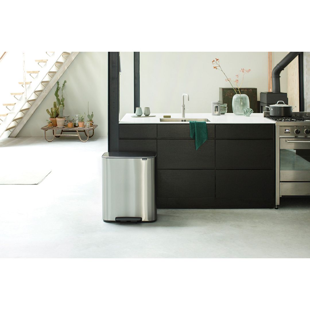 Bo Pedal Bin, 60L Matt Steel Fingerprint Proof 8710755211324 Brabantia 96dpi 1000x1000px 7 NR 17129