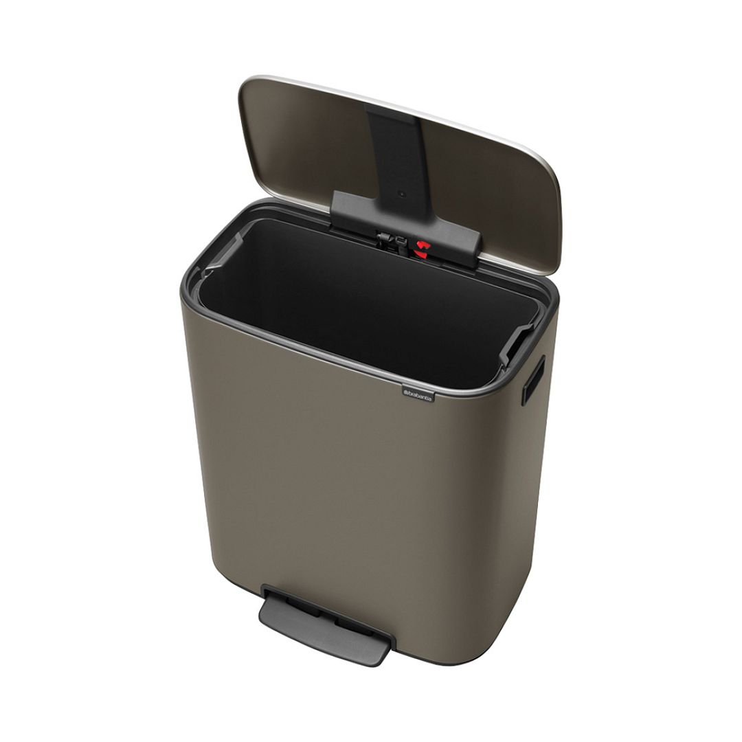 Bo Pedal Bin, 60L Platinum 8710755211409 Brabantia 96dpi 1000x1000px 7 NR 16990