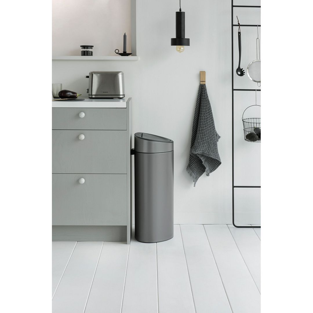 Touch Bin New, 40L Platinum 8710755114908 Brabantia 1000x1000px 7 NR 9066