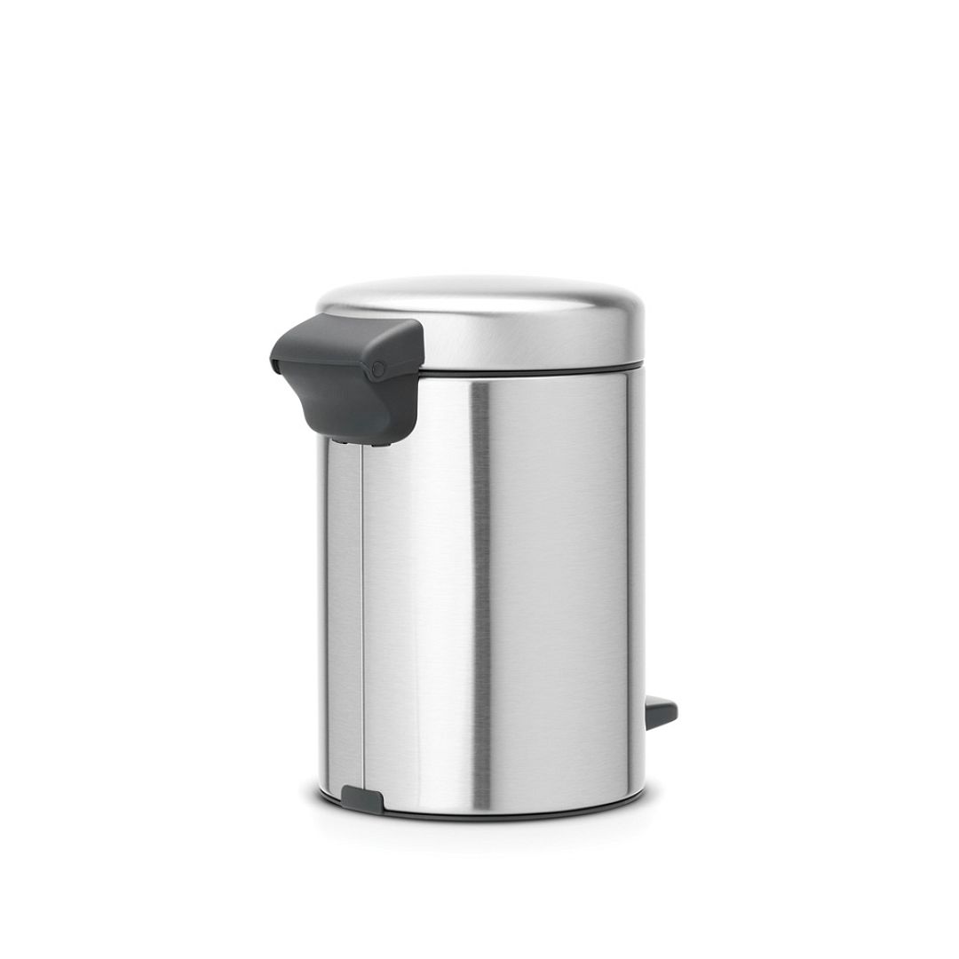 Pedal Bin newIcon, 3L Matt Steel Fingerprint Proof 8710755112164 Brabantia 1000x1000px 7 NR 1399