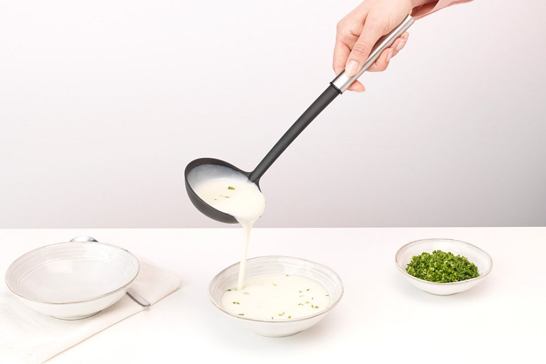 Soup Ladle, Non Stick Profile 8710755250620 Brabantia 96dpi 1000x666px 7 NR 19725