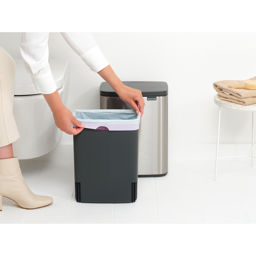 Bo Waste Bin, 12L Matt Steel Fingerprint Proof 8710755230486 Brabantia 96dpi 1000x1000px 7 NR 30510