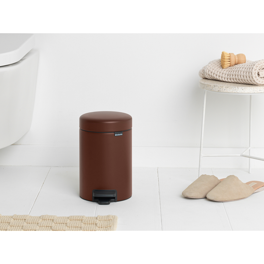 NewIcon Pedal Bin, 3L Mineral Cosy Brown 8710755208522 Brabantia 96dpi 1000x1000px 7 NR 27192