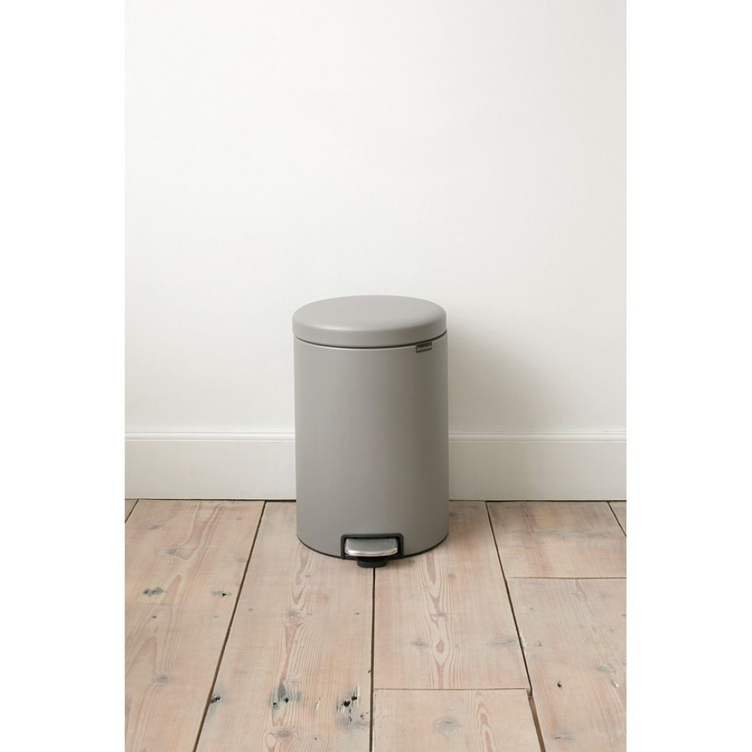 Pedal Bin newIcon, 20L Mineral Concrete Grey 8710755119163 Brabantia 96dpi 1000x1000px 7 NR 14248