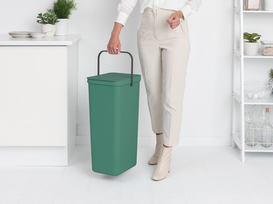 Sort & Go Recycle Bin, 40L Fir Green 8710755251023 Brabantia 96dpi 1000x750px 7 NR 23217