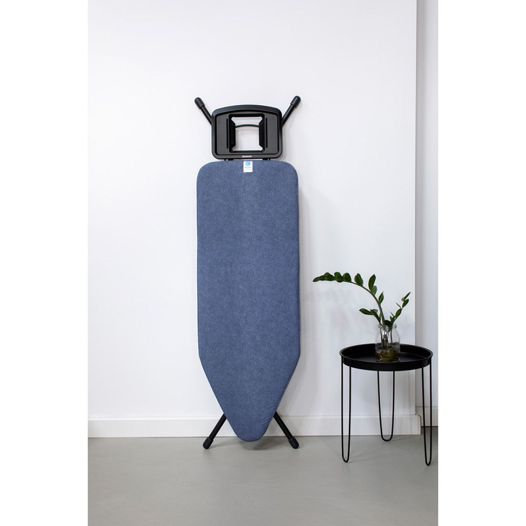 Ironing Board C, 124x45cm, SSIR Denim Blue 8710755134524 Brabantia 96dpi 1000x1000px 7 NR 20505