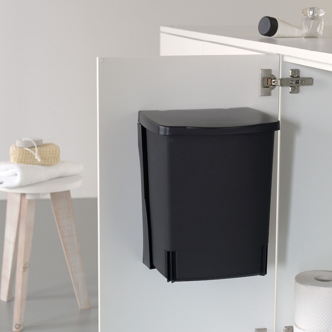 Built in Bin, 10L, Rectangular Black 8710755395246 Brabantia 1000x1000px 7 NR 4460