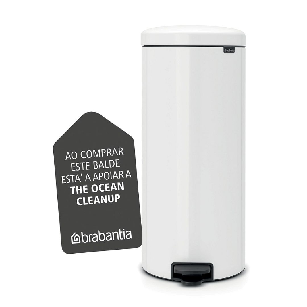 Pedal Bin newIcon, 30L White 8710755111785 Brabantia 1000x1000px 7 NR 9562