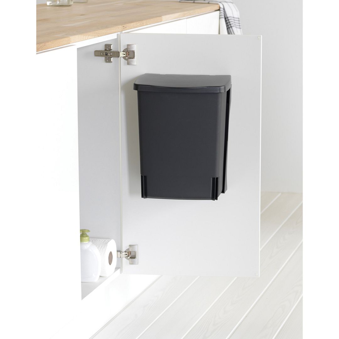 Built in Bin, 10L, Rectangular Black 8710755395246 Brabantia 1000x1000px 7 NR 4457