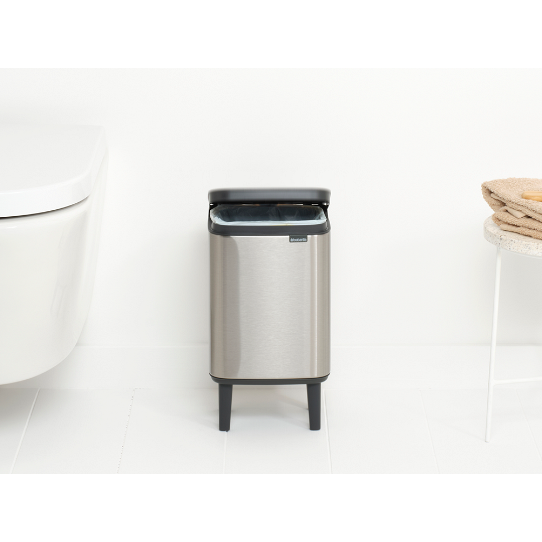 Bo Waste Bin Hi, 4L Matt Steel Fingerprint Proof 8710755227103 Brabantia 96dpi 1000x1000px 7 NR 30413