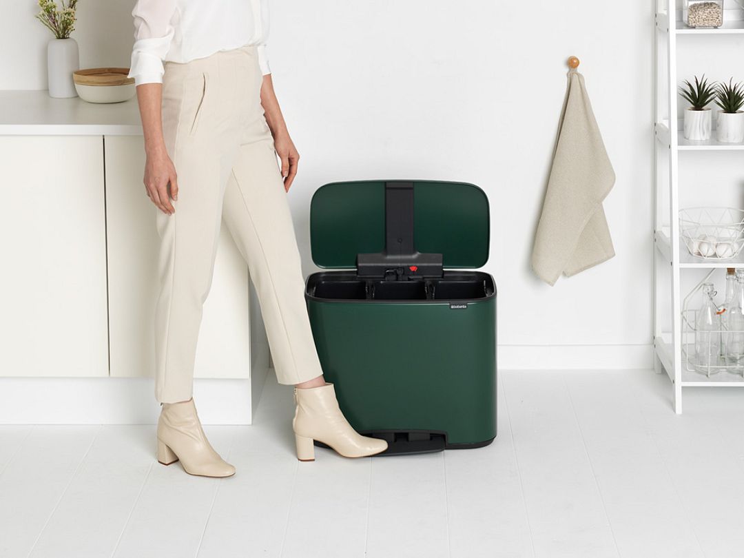 Bo Pedal Bin, 3 x 11L Pine Green 8710755304149 Brabantia 96dpi 1000x750px 7 NR 20860