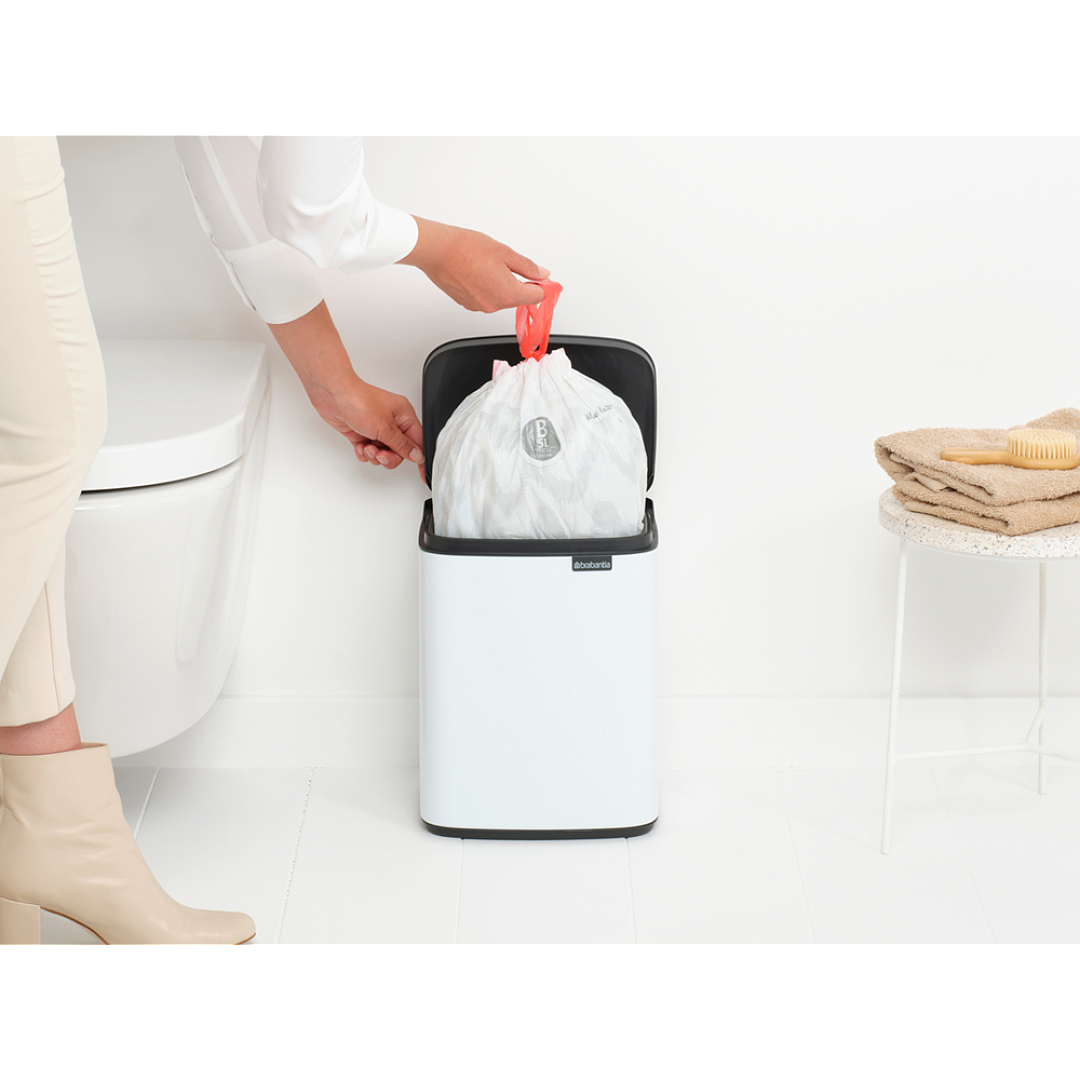 Bo Waste Bin, 7L White 8710755222368 Brabantia 96dpi 1000x1000px 7 NR 30289