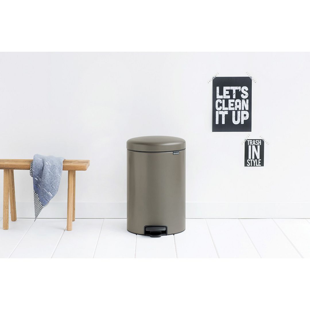 Pedal Bin newIcon, 20L Platinum 8710755114045 Brabantia 1000x1000px 7 NR 9261