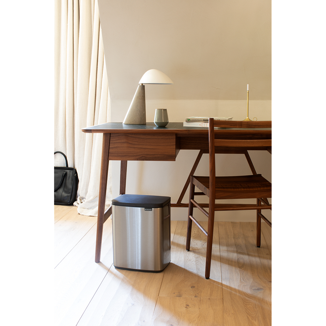 Bo Waste Bin, 12L Matt Steel Fingerprint Proof 8710755230486 Brabantia 96dpi 1000x1000px 7 NR 30549