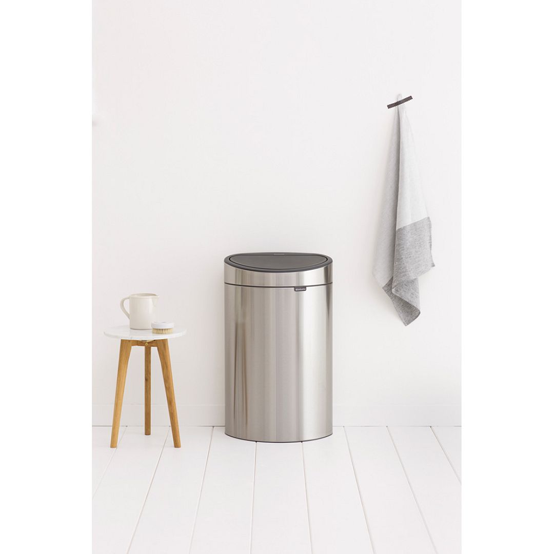 Touch Bin New, 40L Matt Steel 8710755114823 Brabantia 96dpi 1000x1000px 7 NR 13300