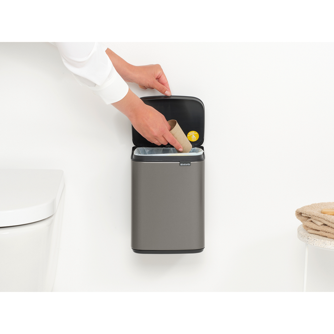 Bo Waste Bin, 4L Platinum 8710755222504 Brabantia 96dpi 1000x1000px 7 NR 30304