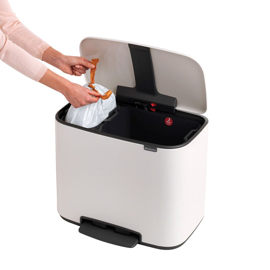 Bo Pedal Bin, 11 + 23L White 8710755121142 Brabantia 1000x1000px 7 NR 12936 kopie