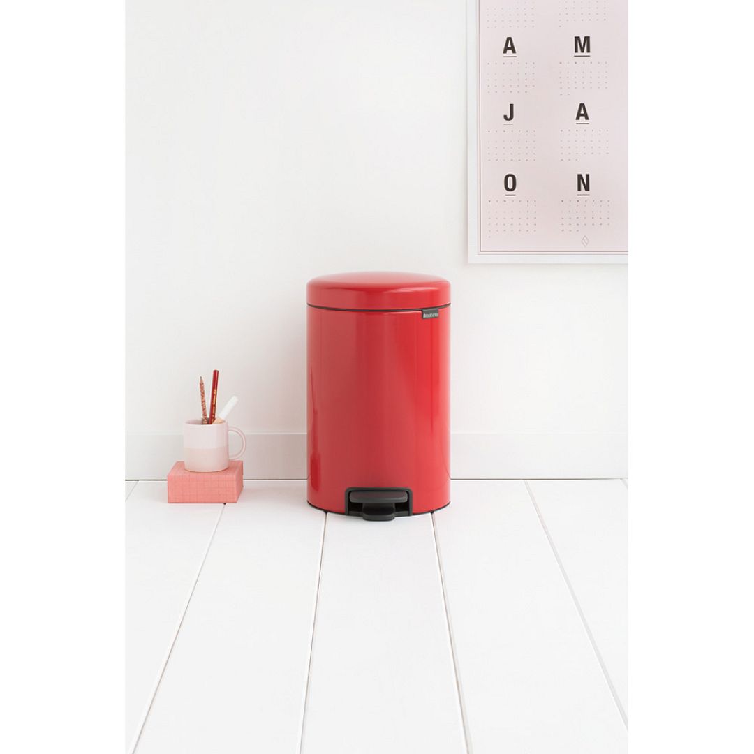 Pedal Bin newIcon, 12L Passion Red 8710755112003 Brabantia 1000x1000px 7 NR 2811