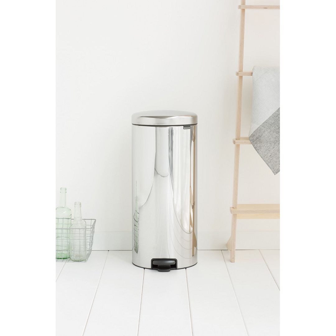 114366 114762 Pedal Bin New Icon 30L Brillant Steel Mood 01 1000x1000px 7 NR 2901