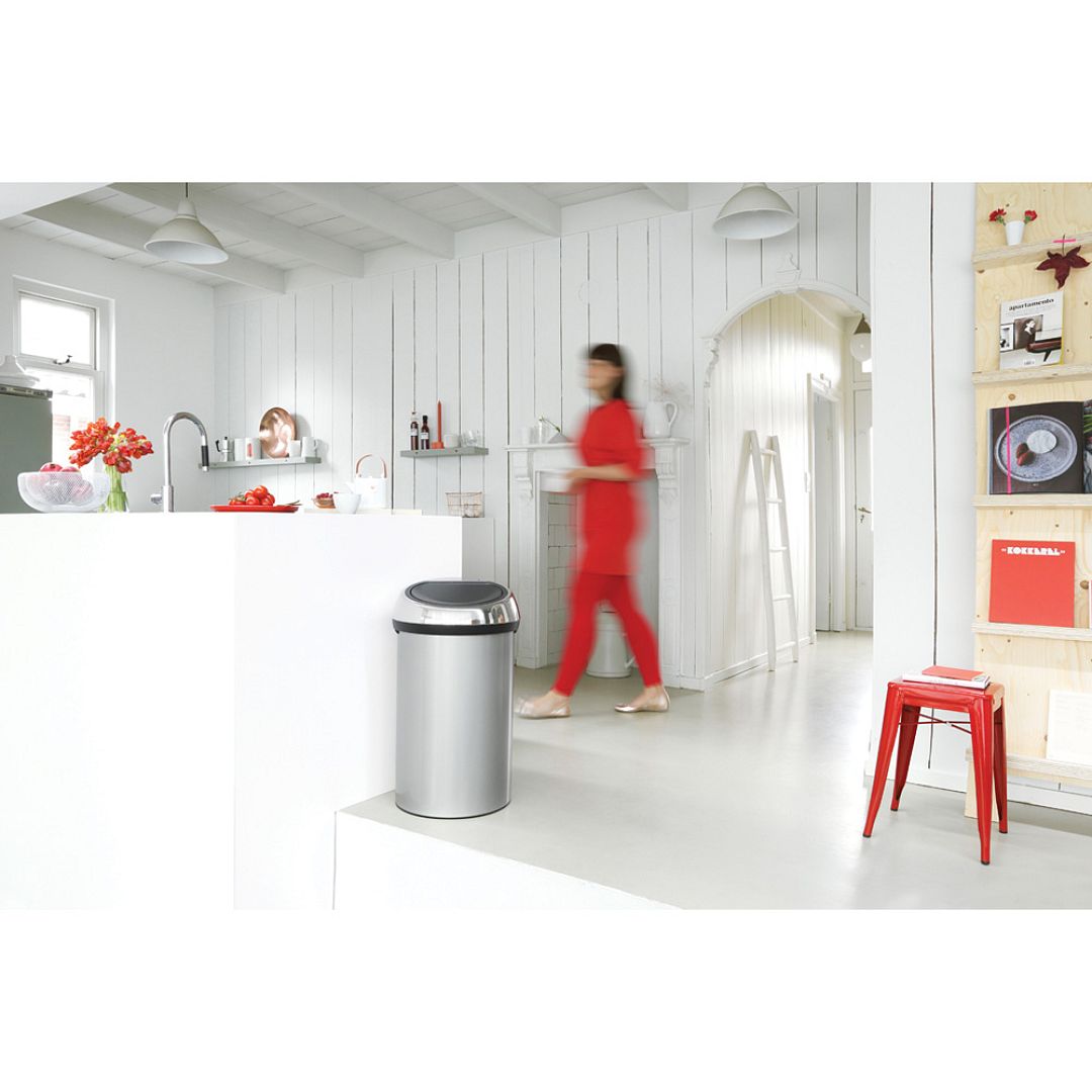 Touch Bin, 60L Metallic Grey 8710755402425 Brabantia 1000x1000px 7 NR 4623