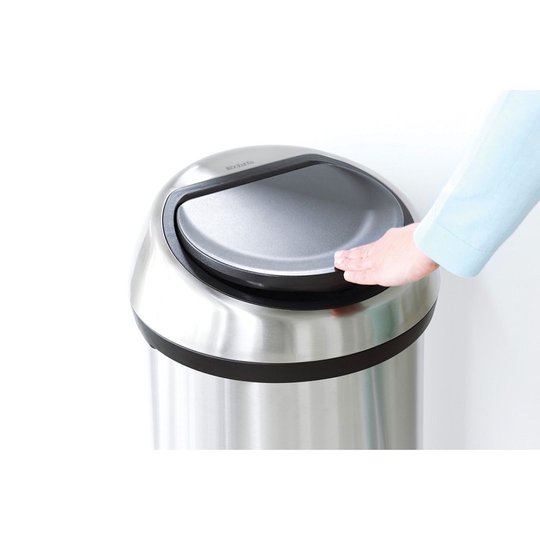 484506 Touch Bin 60L Matt Steel MOOD 02 1000x1000px 7 NR 6338