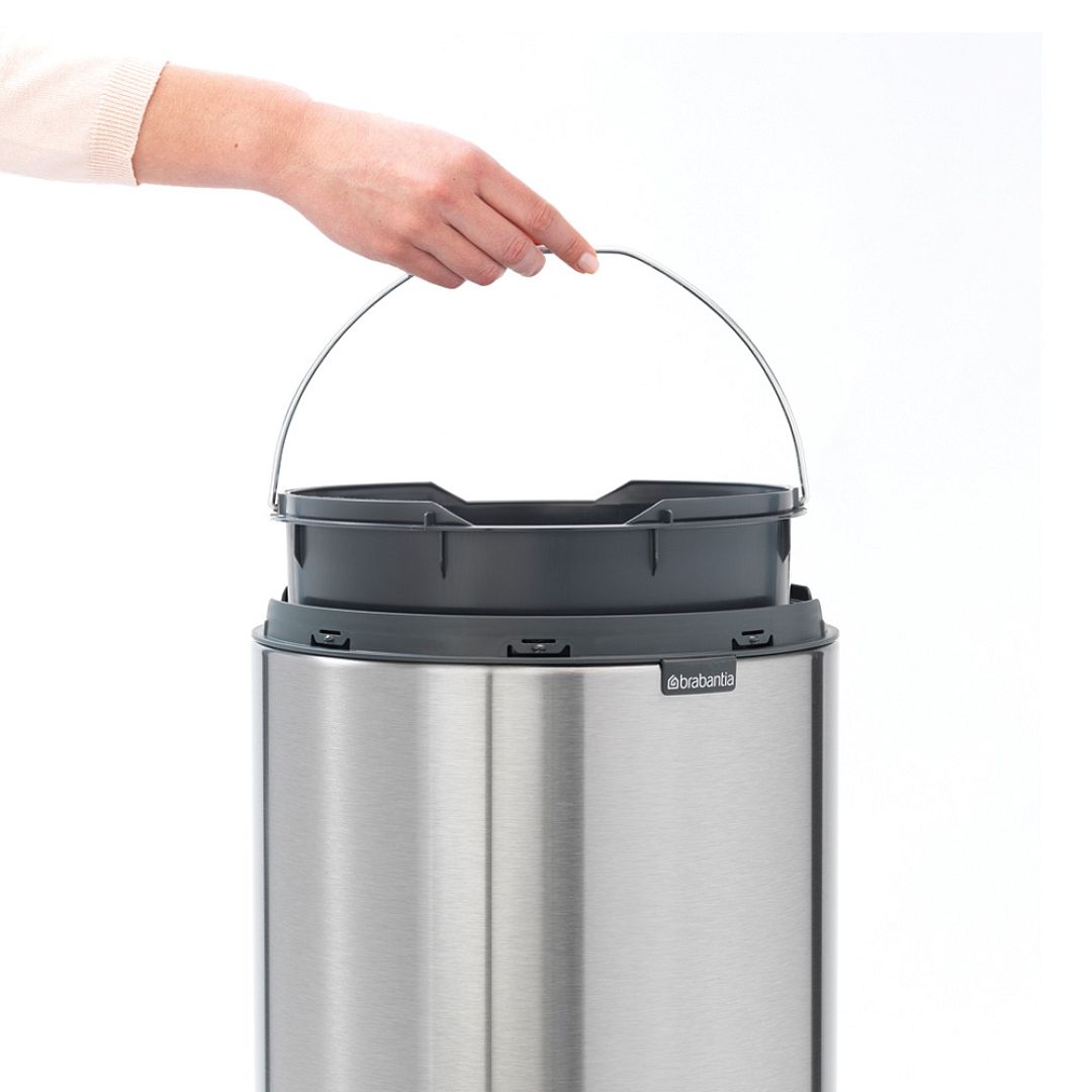 Touch Bin New, 30L Matt Steel Fingerprint Proof 8710755115462 Brabantia 96dpi 1000x1000px 7 NR 13420