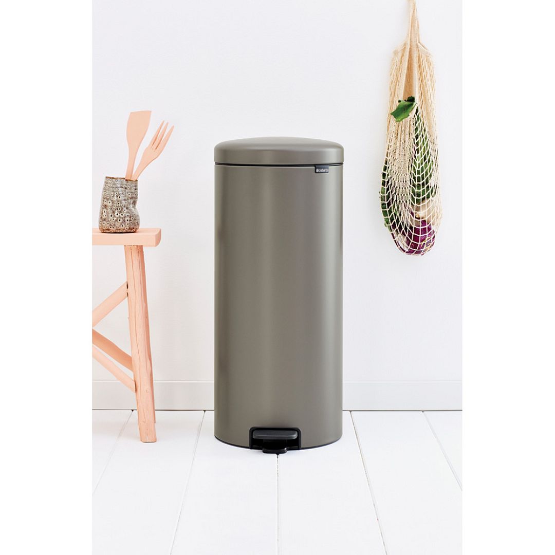 Pedal Bin newIcon, 30L Platinum 8710755114441 Brabantia 1000x1000px 7 NR 8795