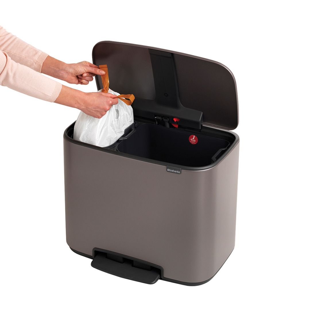 Bo Pedal Bin, 11 + 23L Platinum 8710755121203 Brabantia 1000x1000px 7 NR 12948