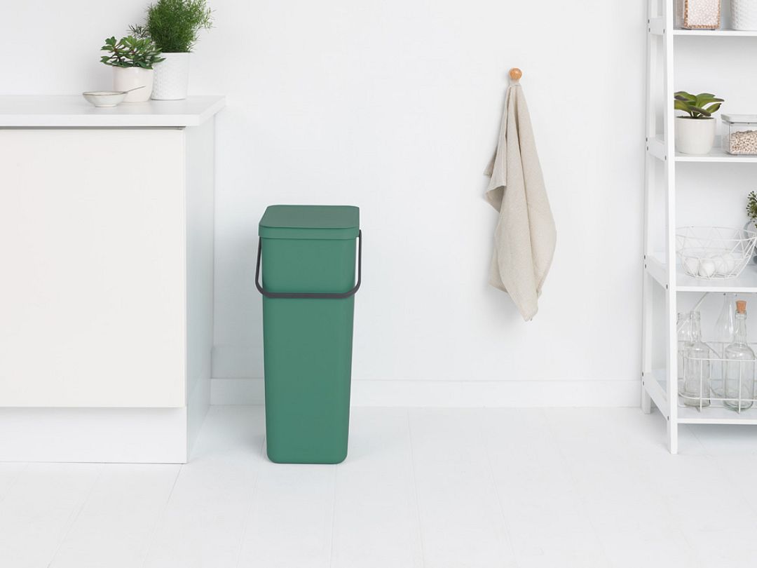 Sort & Go Recycle Bin, 40L Fir Green 8710755251023 Brabantia 96dpi 1000x750px 7 NR 23208