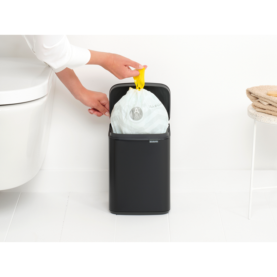 Bo Waste Bin, 4L Matt Black 8710755222481 Brabantia 96dpi 1000x1000px 7 NR 30298