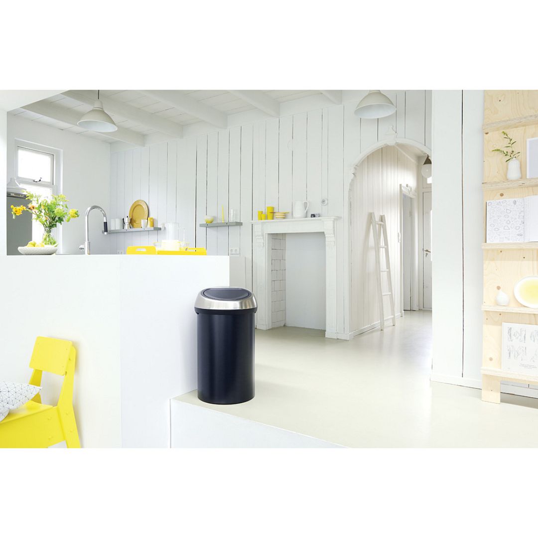 Touch Bin, 60L Matt Black 8710755402548 Brabantia 1000x1000px 7 NR 4642