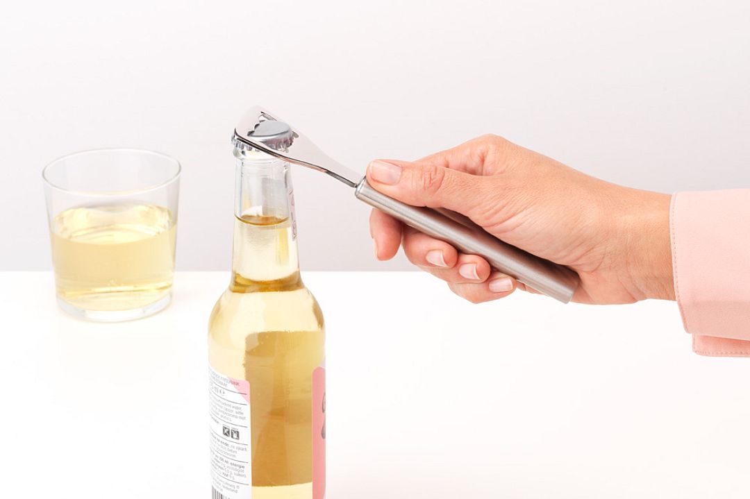 Bottle Opener Profile 8710755250125 Brabantia 96dpi 1000x666px 7 NR 19657