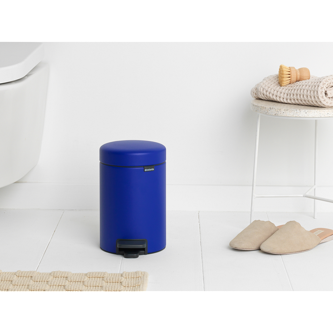 NewIcon Pedal Bin, 3L Mineral Powerful Blue 8710755204562 Brabantia 96dpi 1000x1000px 7 NR 27222