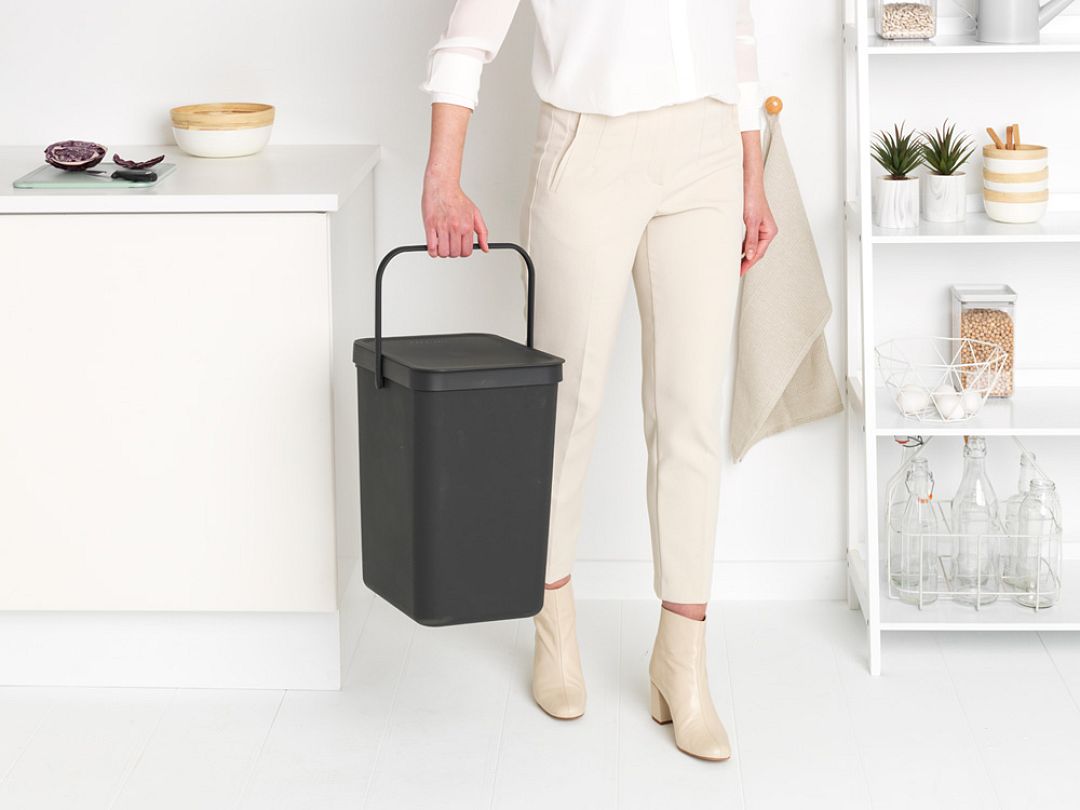 Sort & Go Waste Bin, 25L Grey 8710755129940 Brabantia 96dpi 1000x750px 7 NR 21427