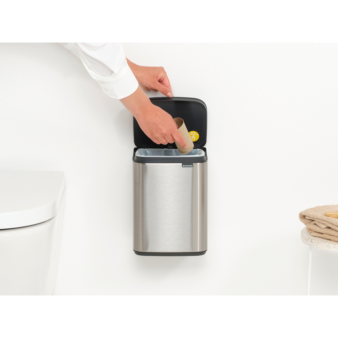 Bo Waste Bin, 4L Matt Steel Fingerprint Proof 8710755222849 Brabantia 96dpi 1000x1000px 7 NR 30322