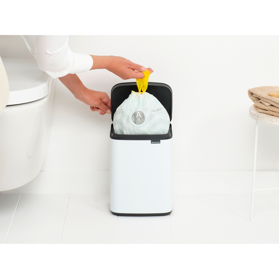 Bo Waste Bin, 4L White 8710755222344 Brabantia 96dpi 1000x1000px 7 NR 30280