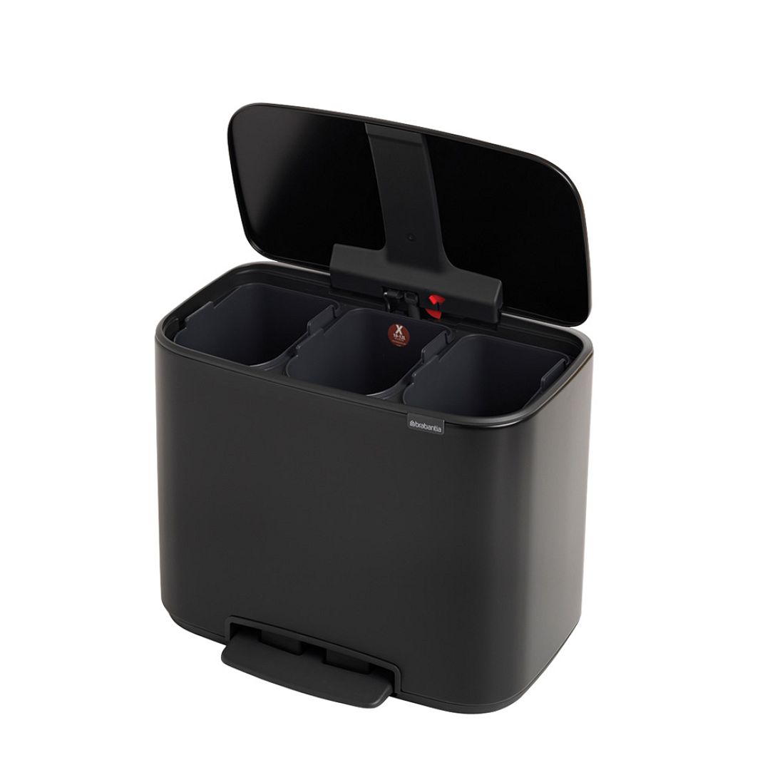 Bo Pedal Bin, 3 x 11L Matt Black 8710755121104 Brabantia 1000x1000px 7 NR 12926