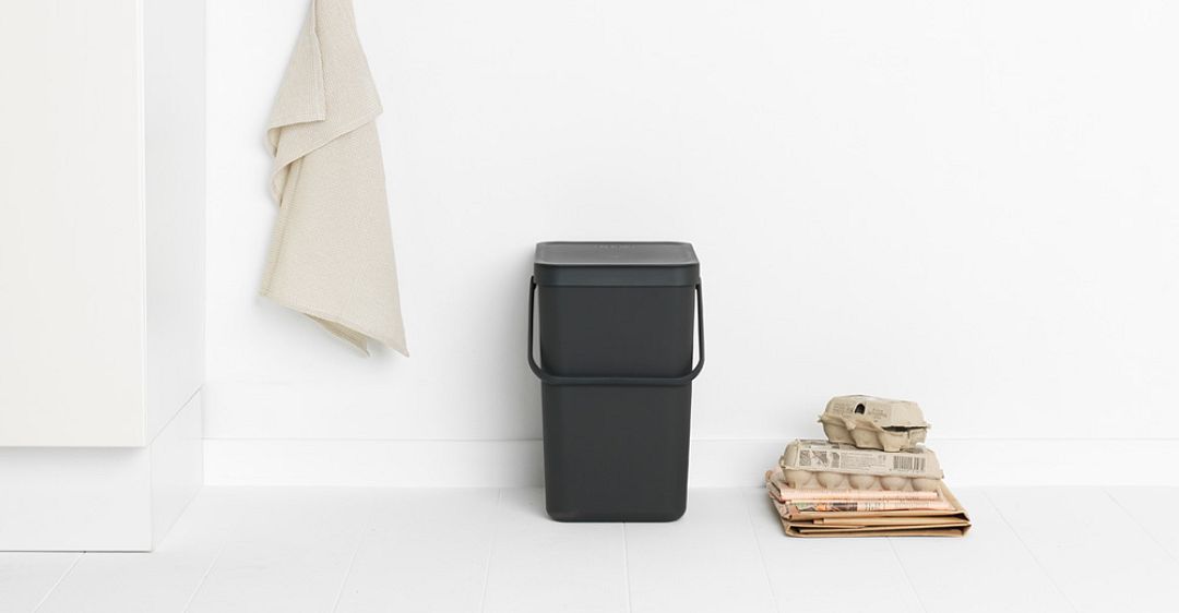 Sort & Go Waste Bin, 25L Grey 8710755129940 Brabantia 96dpi 1000x520px 7 NR 21428