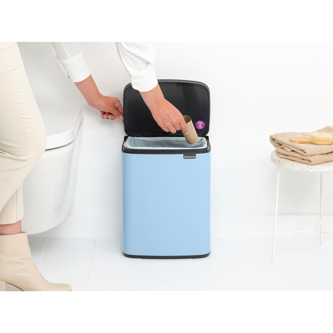 Bo Waste Bin, 12L Dreamy Blue 8710755223563 Brabantia 96dpi 1000x1000px 7 NR 30375