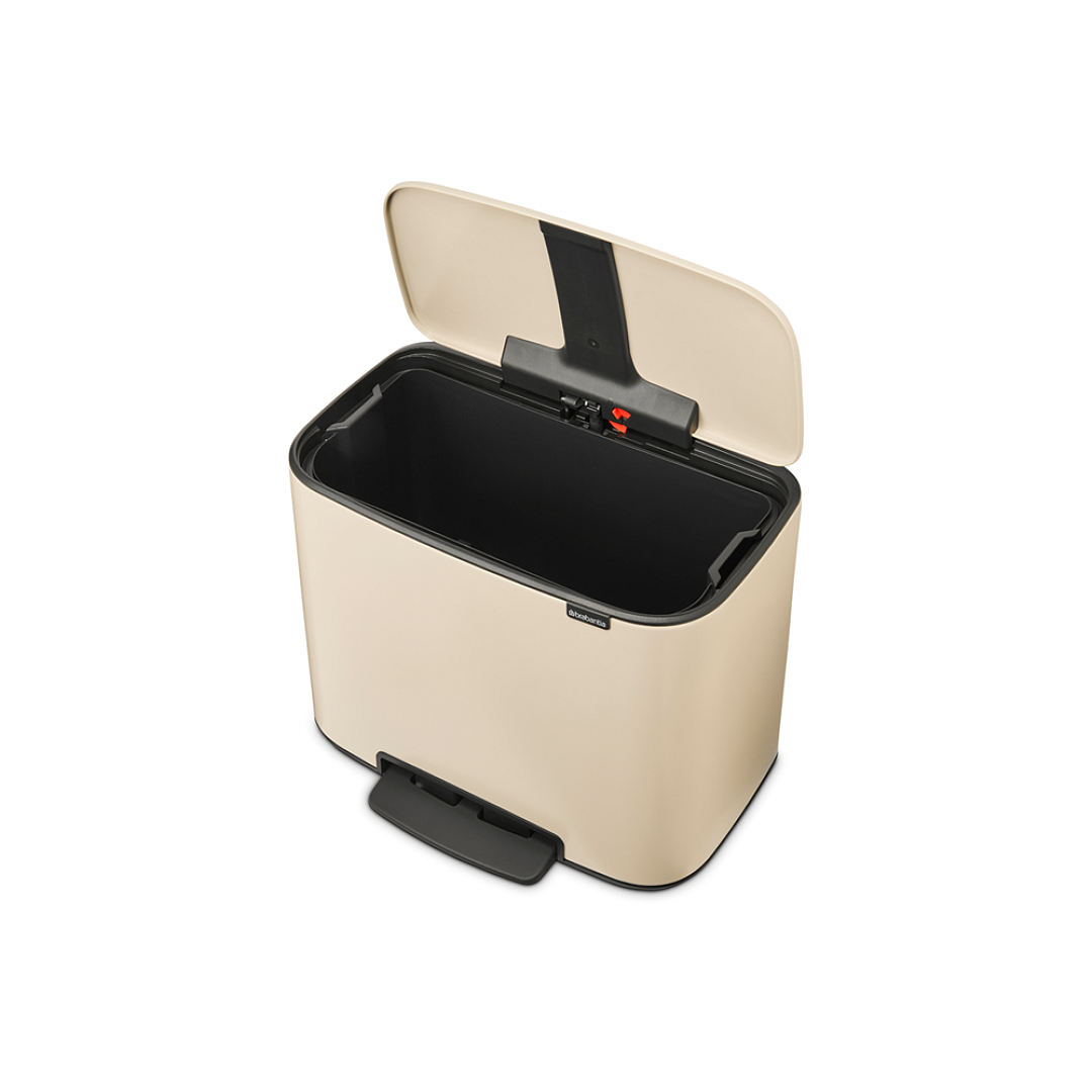 Bo Pedal Bin, 36L Soft Beige 8710755201622 Brabantia 96dpi 1000x1000px 7 NR 27537