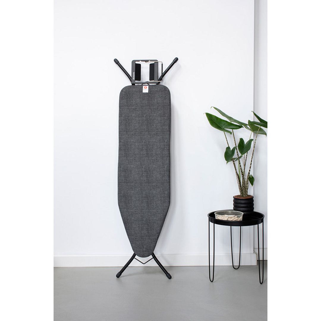 Ironing Board B, 124x38cm, SIR Denim Black 8710755134302 Brabantia 96dpi 1000x1000px 7 NR 20500