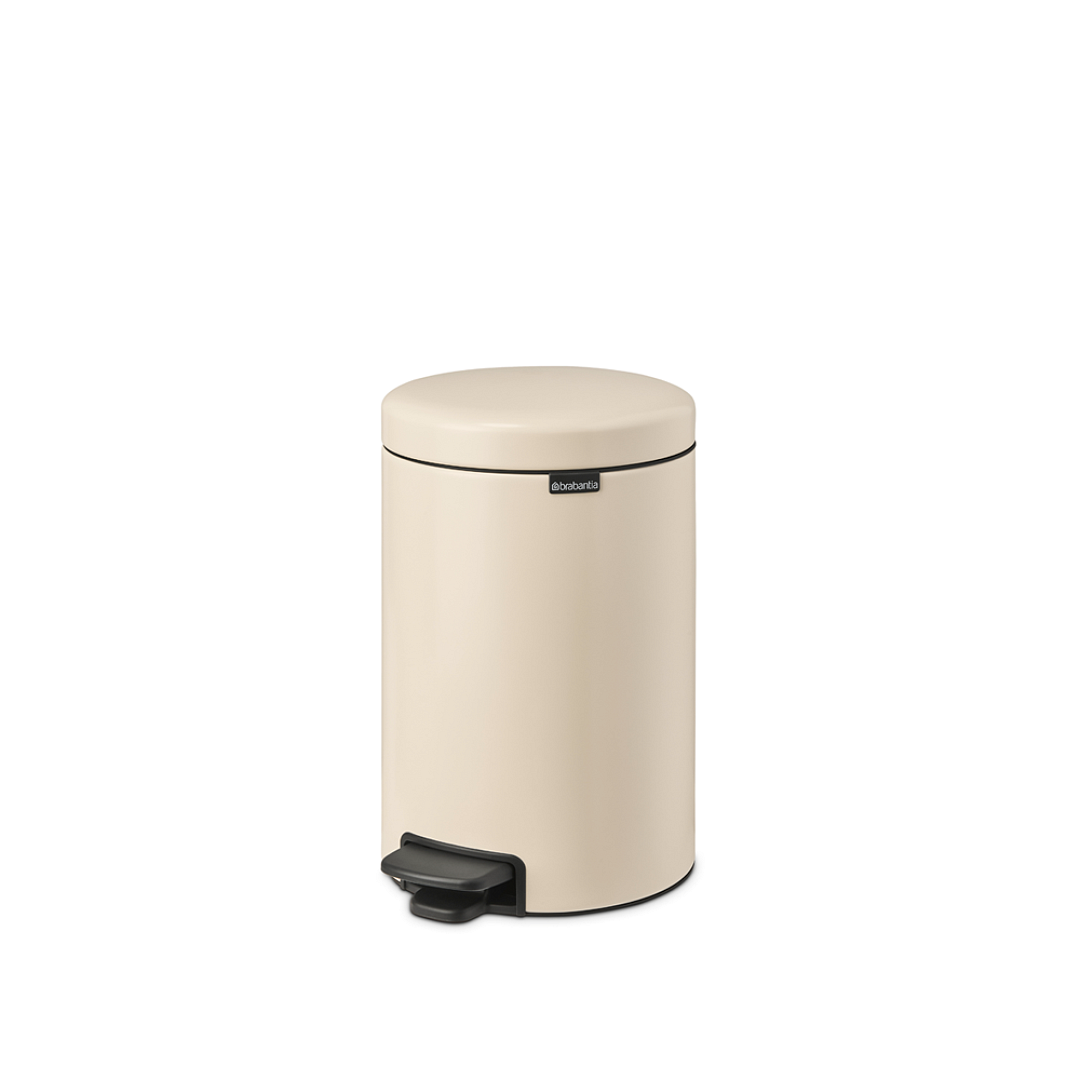 NewIcon Pedal Bin, 12L Soft Beige 8710755149924 Brabantia 96dpi 1000x1000px 7 NR 27485