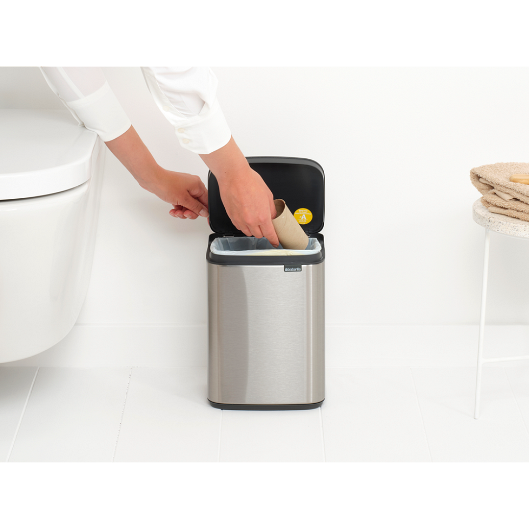 Bo Waste Bin, 4L Matt Steel Fingerprint Proof 8710755222849 Brabantia 96dpi 1000x1000px 7 NR 30321