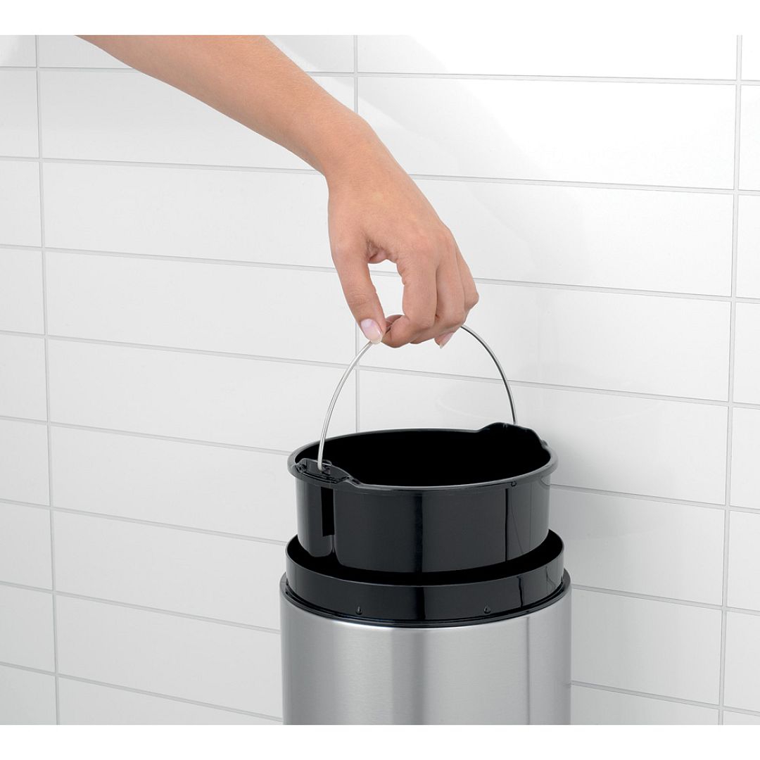 Slide Bin, 5L Matt Steel Fingerprint Proof 8710755477546 Brabantia 1000x1000px 7 NR 5409