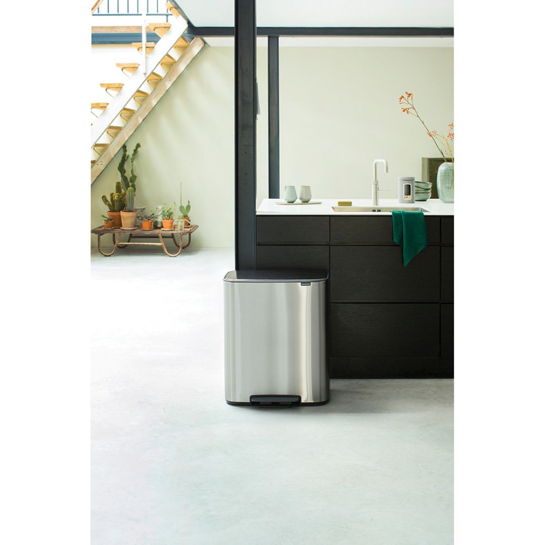 Bo Pedal Bin, 2 x 30L Matt Steel Fingerprint Proof 8710755211461 Brabantia 96dpi 1000x1000px 7 NR 17165