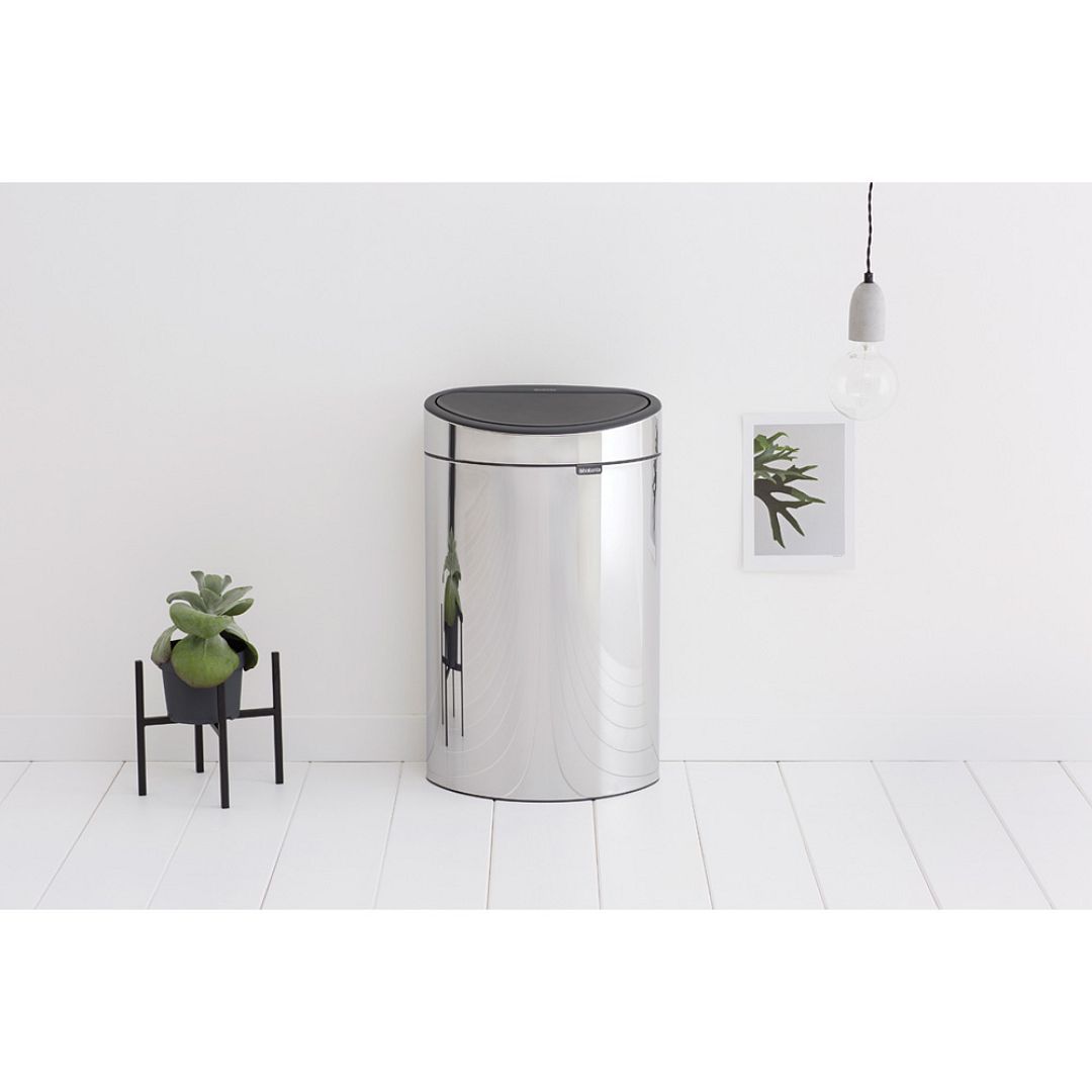 Touch Bin New, 40L Brilliant Steel 8710755112881 Brabantia 96dpi 1000x1000px 7 NR 13274